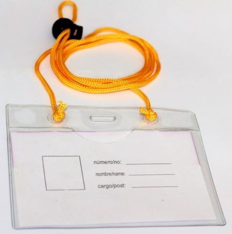 FUNDA DISTINTIVO IBERPLAS PVC 200µ PL.NJ.con CORDO