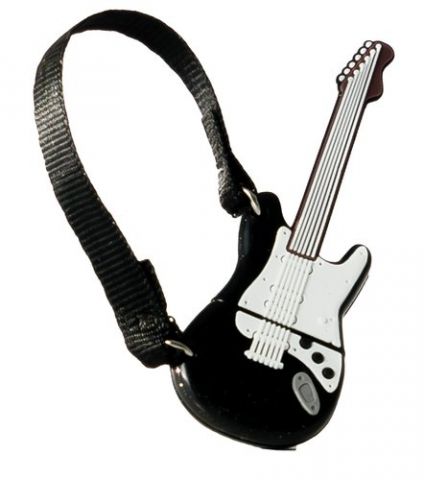 MEMORIA USB 32GB TECH-ONE-TECH GUITARRA BLACK&WHIT